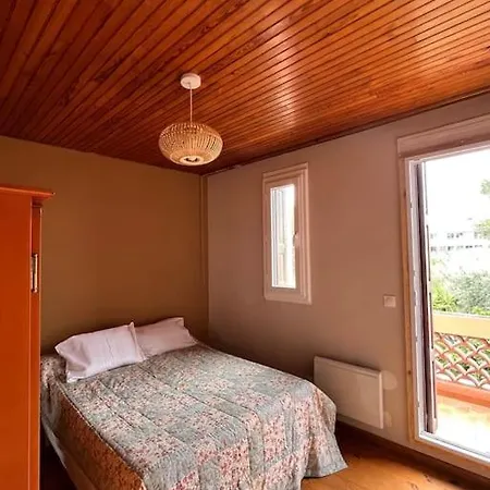 Maison De Village Vintage Avec Grand Jardin